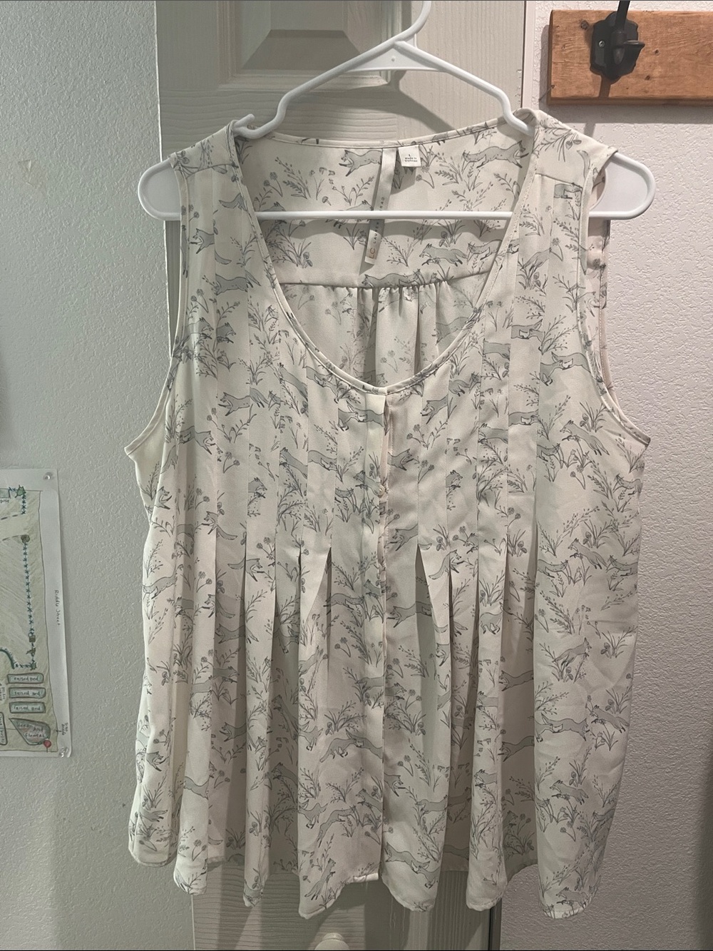 LC Lauren Conrad Cream Foxes and Floral Pleated Sleeveless Top